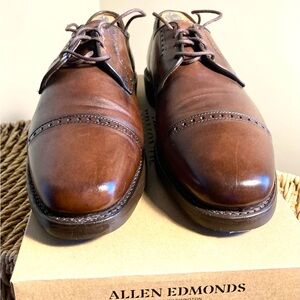 Allen Edmonds Perry Men's 11 D Cap Toe leather lace-up oxfords 3992